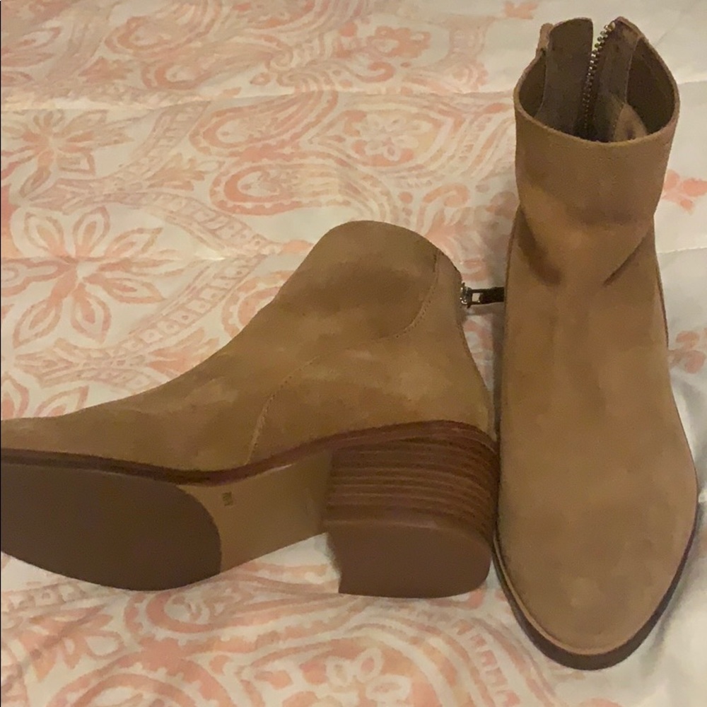 Antonio Melani booties